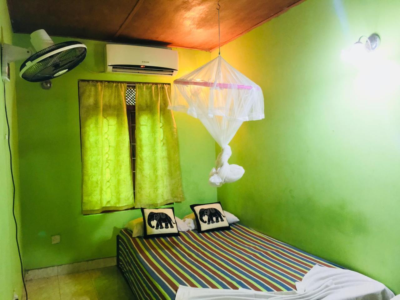 The Nilmini Lodge Sigiriya Eksteriør billede